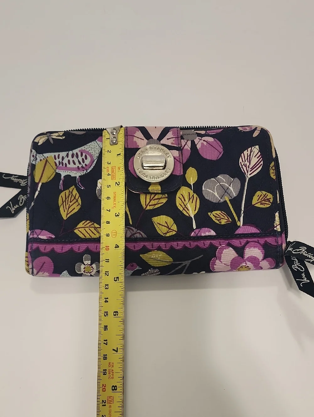 Vera Bradley Floral Quilted Women's Wallet - Picture 4 of 6